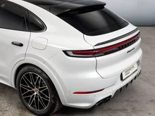Porsche Cayenne S E-Hybrid in CARRARAWEISSMETALLIC
