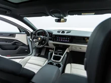 Porsche Cayenne S E-Hybrid in CARRARAWEISSMETALLIC