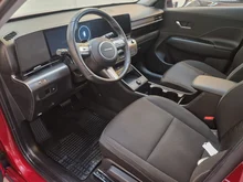 Hyundai Kona Elektro 48,4kWh Smart Line in WEINROT