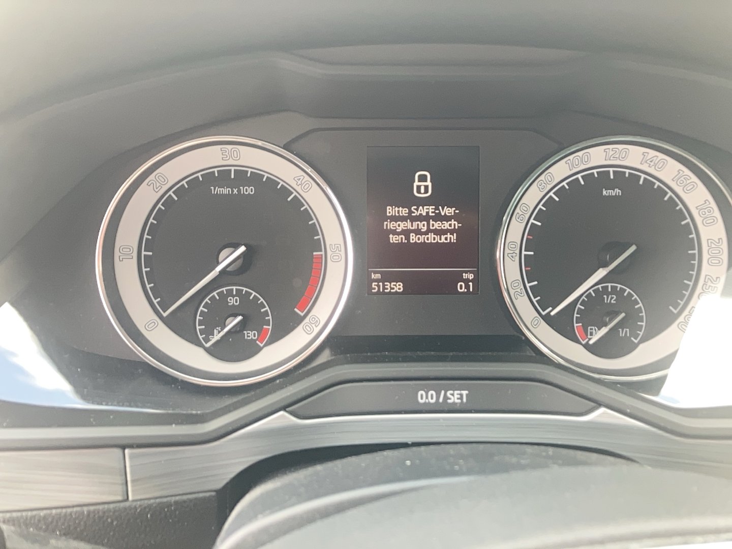 Škoda SUPERB Ambition TDI DSG | Bild 11 von 25