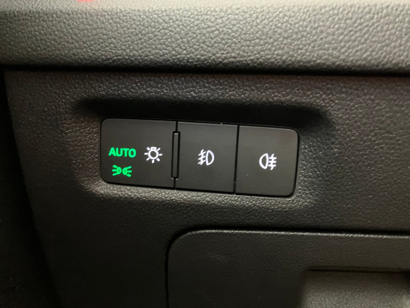 Škoda OCTAVIA Combi Business TDI DSG | Bild 10 von 30