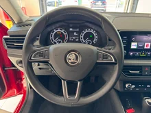 Škoda Kamiq Ambition TSI DSG in K1 Velvet rot metallic