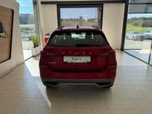 Škoda Kamiq Ambition TSI DSG in K1 Velvet rot metallic