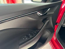 Škoda Kamiq Ambition TSI DSG in K1 Velvet rot metallic