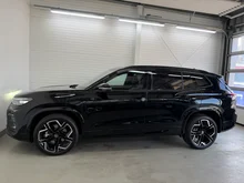 VW Tayron Sport eHybrid DSG 150kW in Grenadillschwarz Metallic