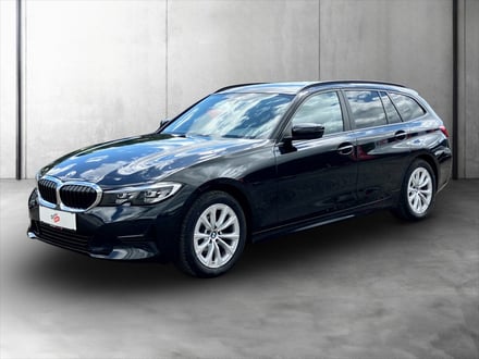 BMW 320d xDrive Touring Advantage
