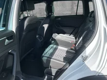 VW Tiguan R-Line TDI SCR 4MOTION DSG in Pure White