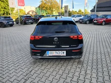 VW Golf Style eHybrid DSG in Deep Black Perl.