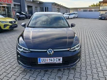VW Golf Style eHybrid DSG in Deep Black Perl.