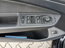 VW Golf Style eHybrid DSG in Deep Black Perl.