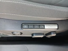 VW Golf Style eHybrid DSG in Deep Black Perl.