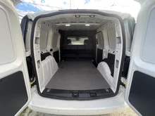 VW Caddy Cargo TDI in Candyweiß