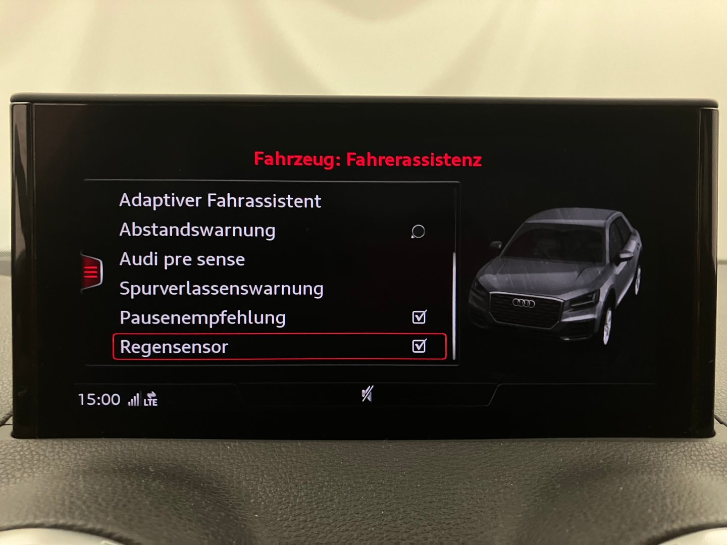 Audi Q2 35 TDI quattro S line | Bild 21 von 30