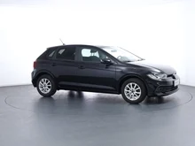 VW Polo 4Me in Deep Black Perleffekt