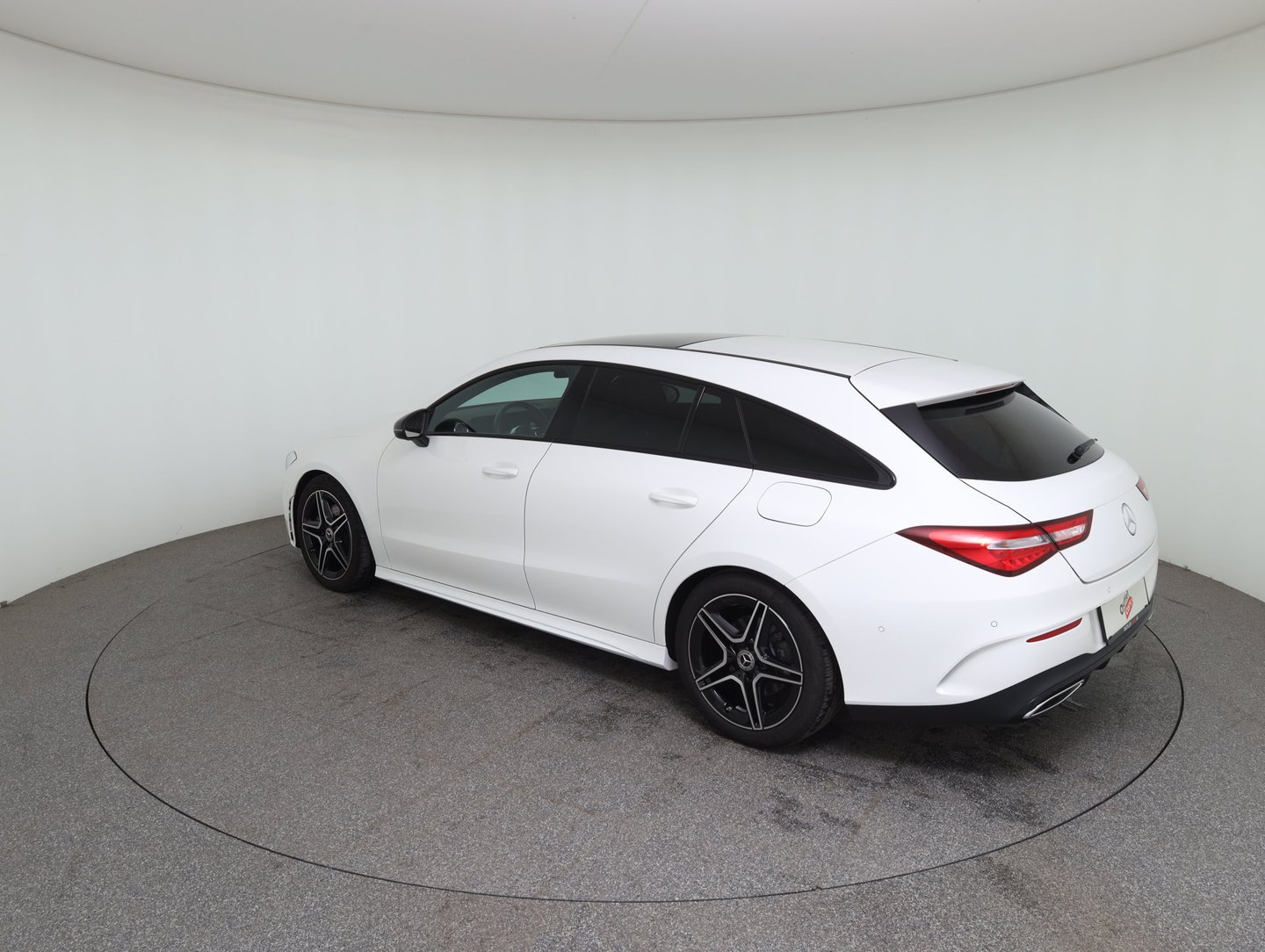 Mercedes CLA 220 d Shooting Brake Aut. | Bild 7 von 38