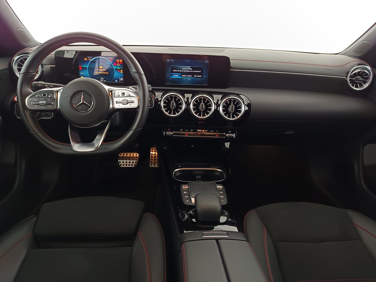 Mercedes CLA 220 d Shooting Brake Aut. | Bild 14 von 38