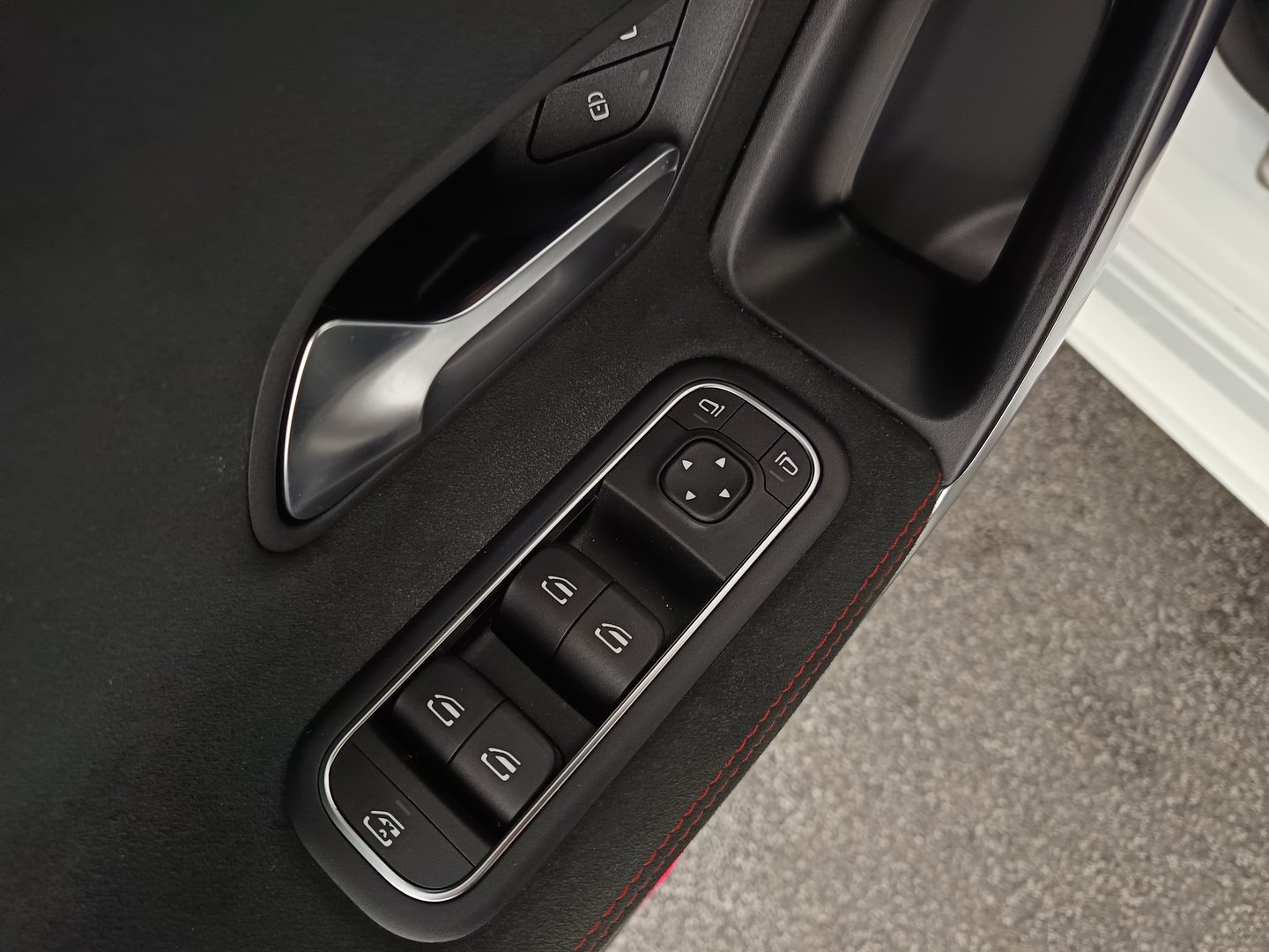 Mercedes CLA 220 d Shooting Brake Aut. | Bild 11 von 38