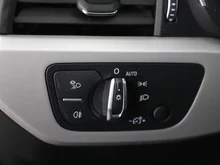 Audi A4 Avant 35 TFSI advanced in MYTHOSSCHWARZ METALLIC