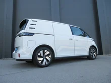 VW ID Buzz ID. Buzz Cargo Pro 4MOTION 250 kW in Candy Weiß