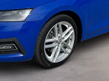 Škoda Octavia Combi 4x4 Style TDI DSG in Energy-Blau
