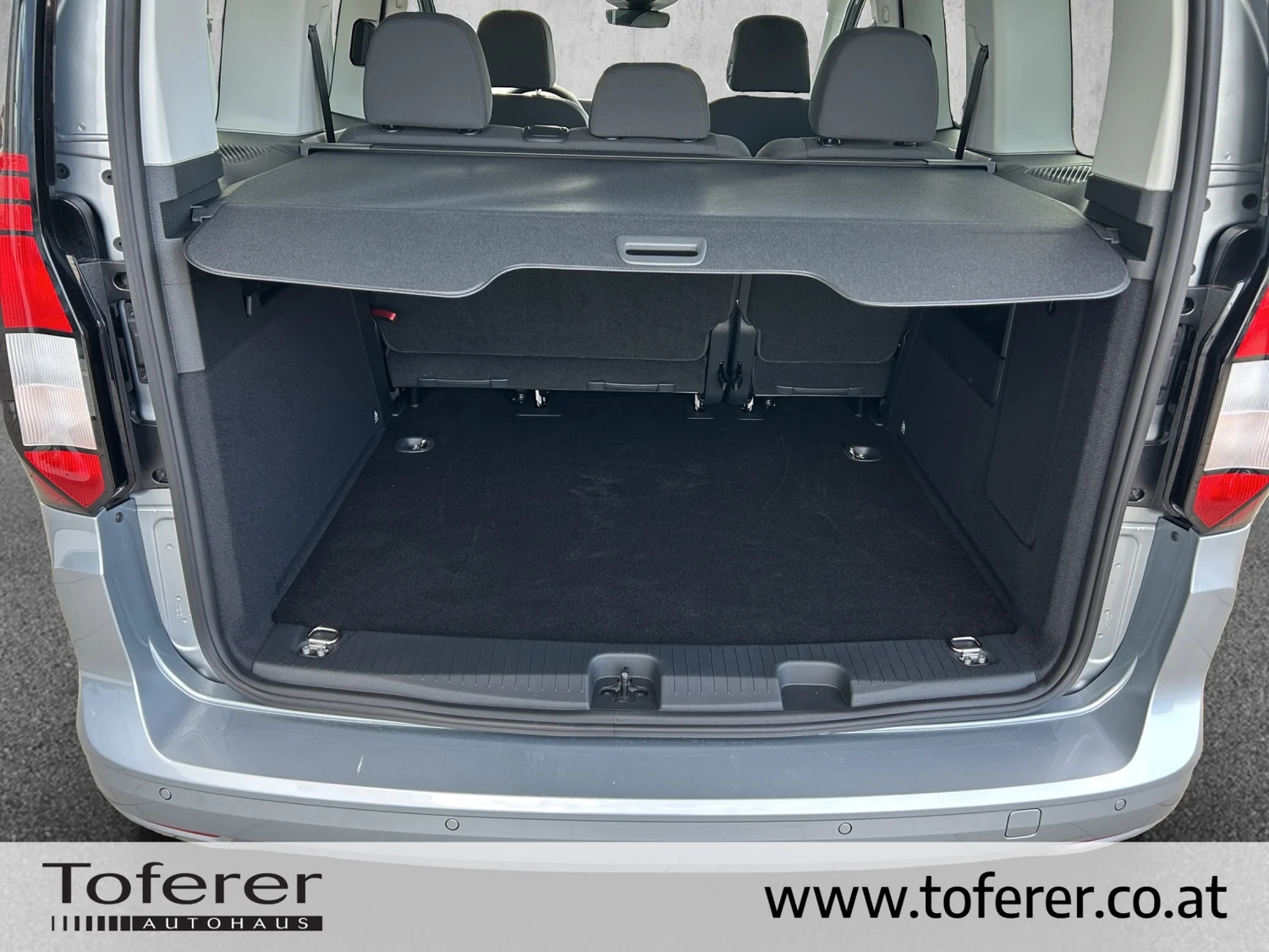 Bild eines VW Caddy Family TSI