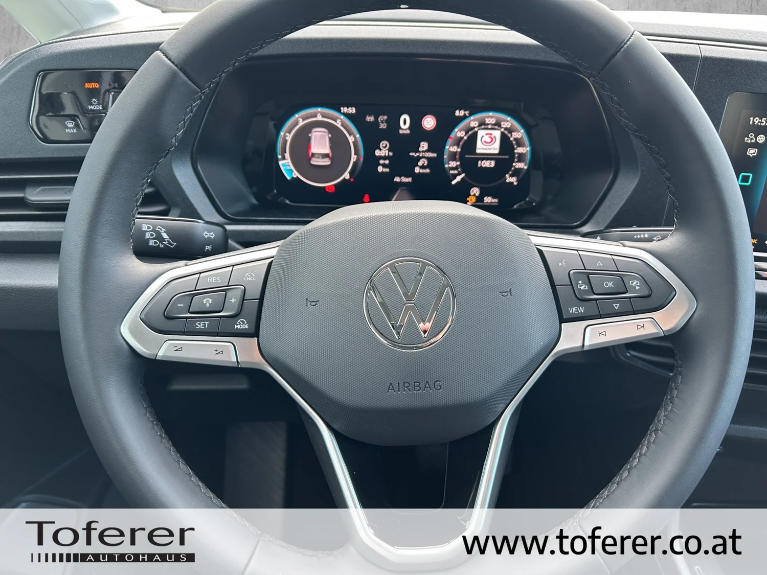 Bild eines VW Caddy Family TSI