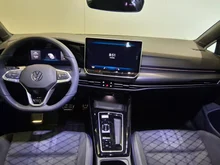 VW Golf Variant Sport mHeV DSG in Delfingrau Metallic