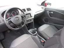 VW Polo Comfortline TSI in Flash-Rot