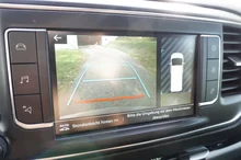 Citroën Spacetourer BlueHDI 150 S&S 6-Gang M Shine in dunkelbraun - metallic-perleffekt