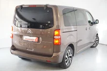 Citroën Spacetourer BlueHDI 150 S&S 6-Gang M Shine in dunkelbraun - metallic-perleffekt