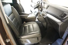 Citroën Spacetourer BlueHDI 150 S&S 6-Gang M Shine in dunkelbraun - metallic-perleffekt