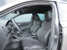 Škoda Karoq Sportline TDI DSG in Graphit-Grau Metallic