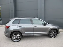 Škoda Karoq Sportline TDI DSG in Graphit-Grau Metallic