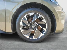 VW ID.3 Pro  Perf. 170 kW Business in Dark Olivine Green Metallic