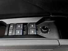 Audi Q4 e-tron 50 e-tron quattro in Geysirblau metaliic