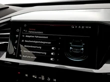 Audi Q4 e-tron 50 e-tron quattro in Geysirblau metaliic