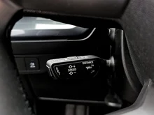 Audi Q4 e-tron 50 e-tron quattro in Geysirblau metaliic