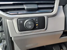 VW Caravelle Edition LR eHybrid 171 kW in Light Grey Metallic