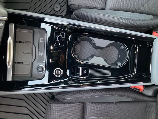 Bild eines Audi Q3 e-hybrid 200 kW
