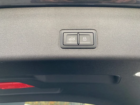 Bild eines Audi Q3 e-hybrid 200 kW