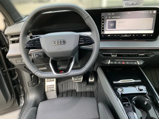 Bild eines Audi Q3 e-hybrid 200 kW