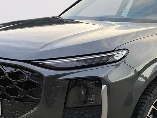 Bild eines Audi Q3 e-hybrid 200 kW