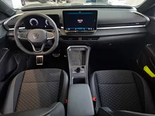 VW T-Roc R-Line eTSI DSG in Wolf Grey Dach Black Uni