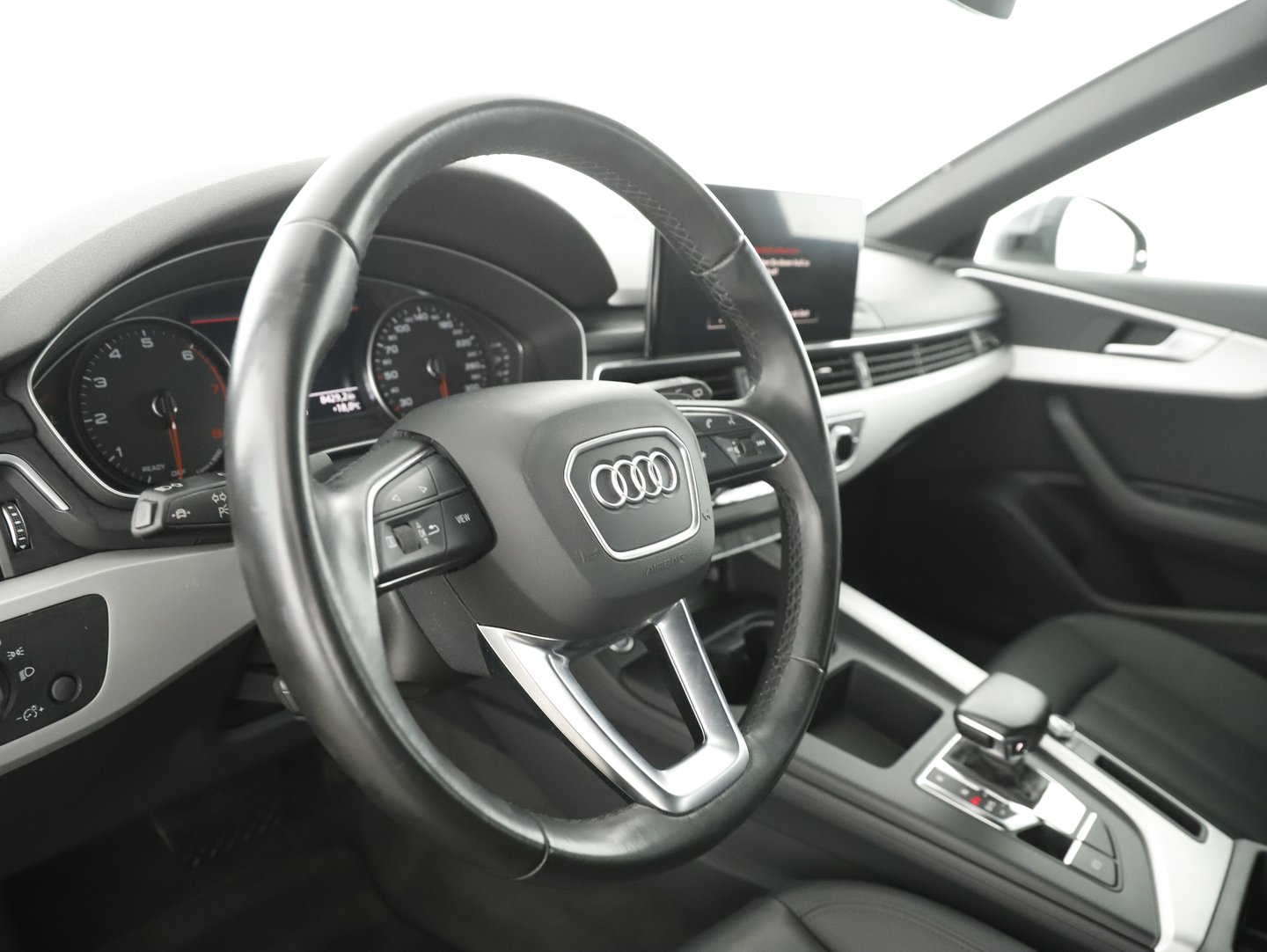 Audi A4 Avant 35 TFSI advanced | Bild 16 von 32