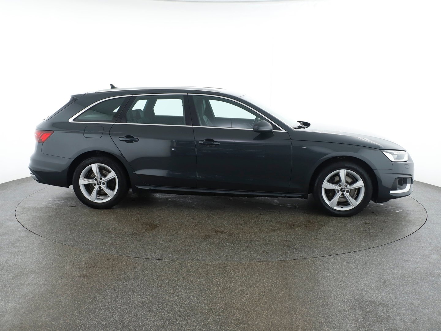 Audi A4 Avant 35 TFSI advanced | Bild 4 von 32