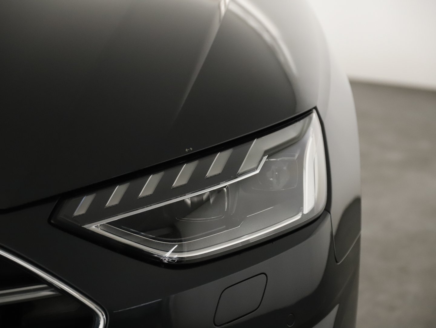 Audi A4 Avant 35 TFSI advanced | Bild 30 von 32