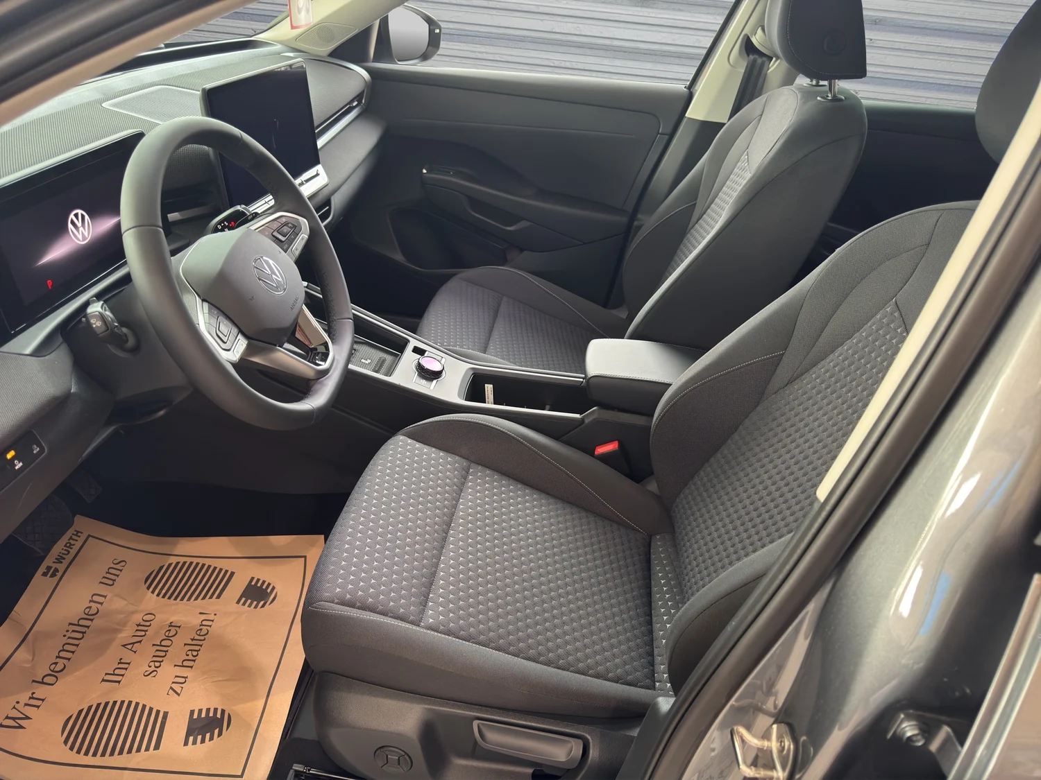 Bild eines T-Roc Life eTSI DSG
