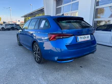 Škoda Octavia Combi Sportline TSI mHEV DSG in Race-Blau Metallic
