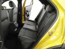 VW T-Roc Style eTSI DSG in Canary Yellow Dach Black Uni