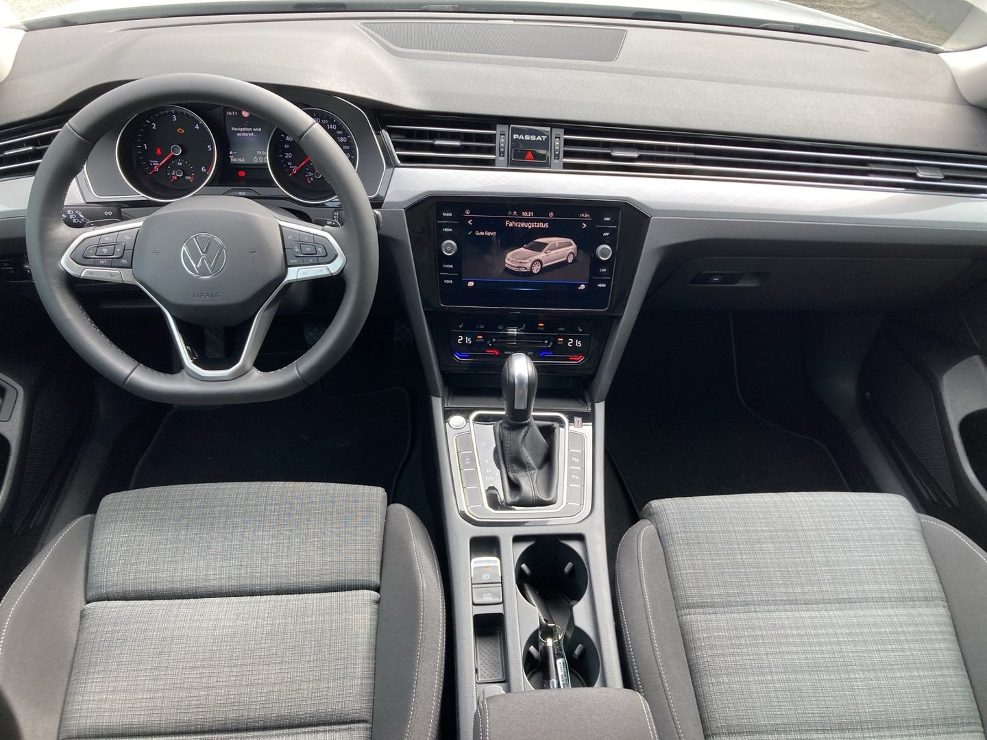 VW Passat Variant Business TDI DSG | Bild 10 von 19